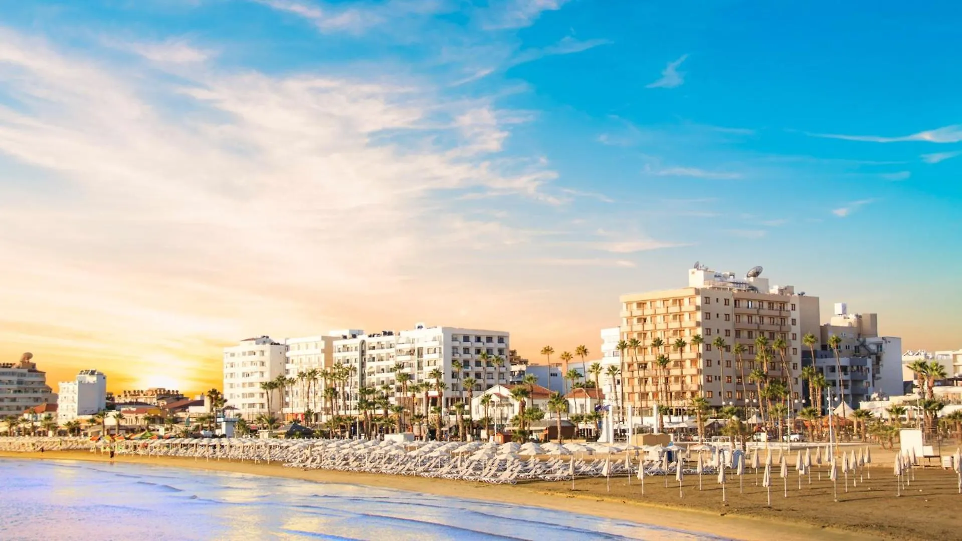 Palmbeach Larnaka Finikoudes - 1Min To Beach Apartment Larnaca